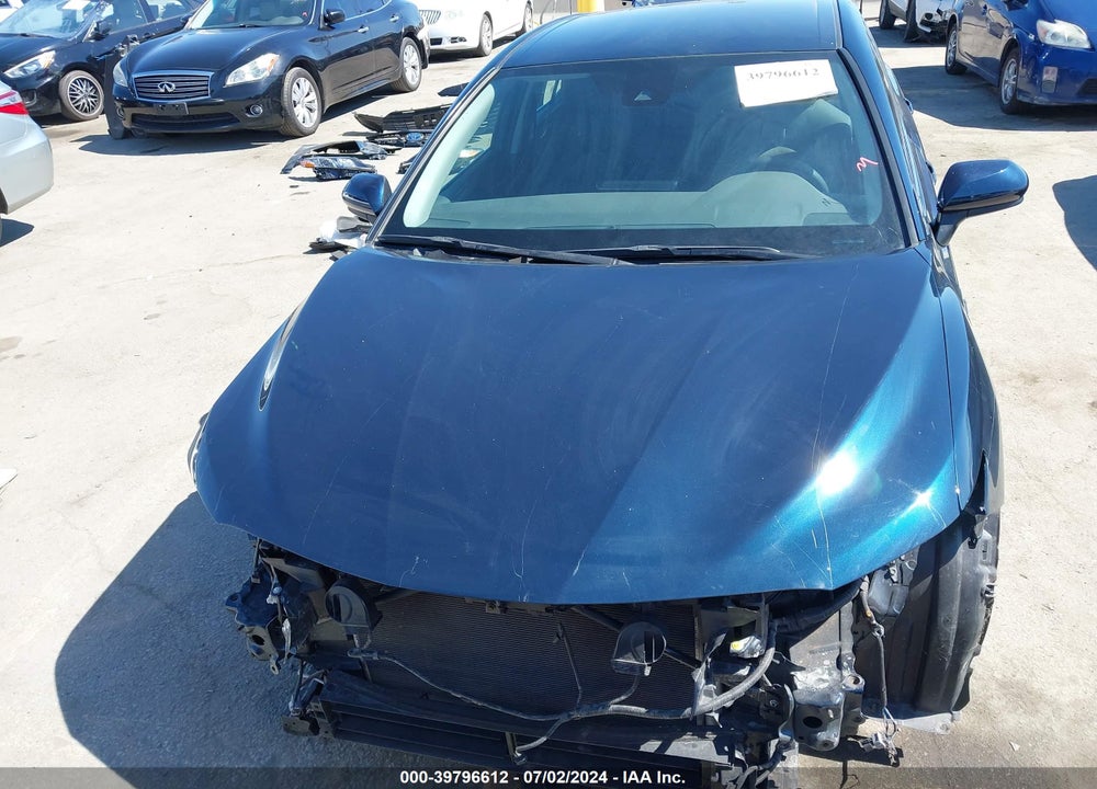 2021 TOYOTA CAMRY LE HYBRID VIN: 4T1C31AK6MU546905