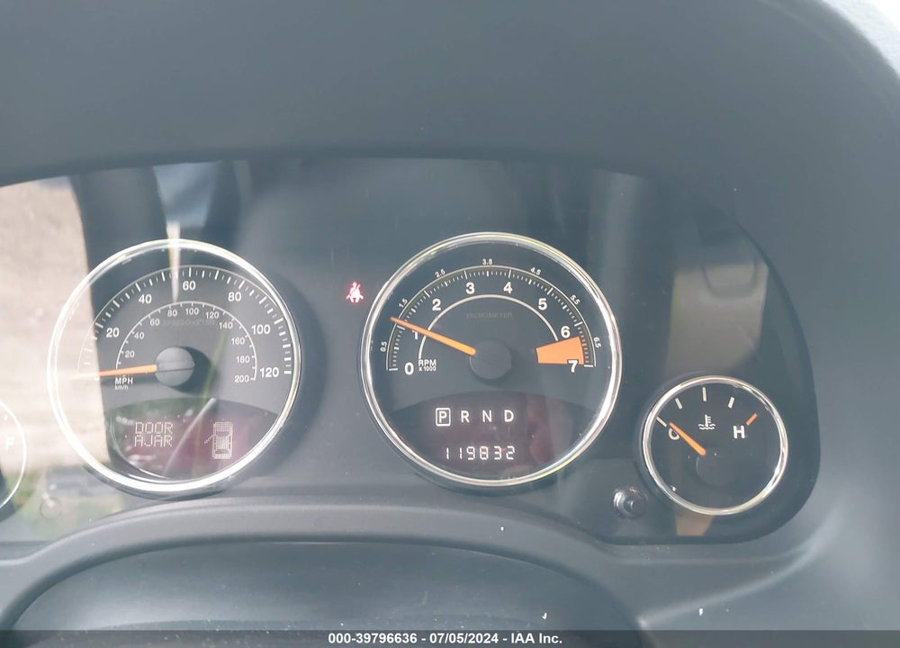 2014 JEEP COMPASS LIMITED VIN: 1C4NJDCB4ED708355
