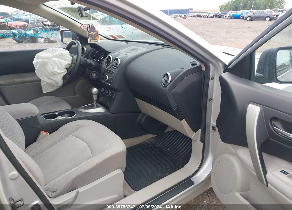 2014 NISSAN ROGUE SELECT S VIN: JN8AS5MV1EW700698