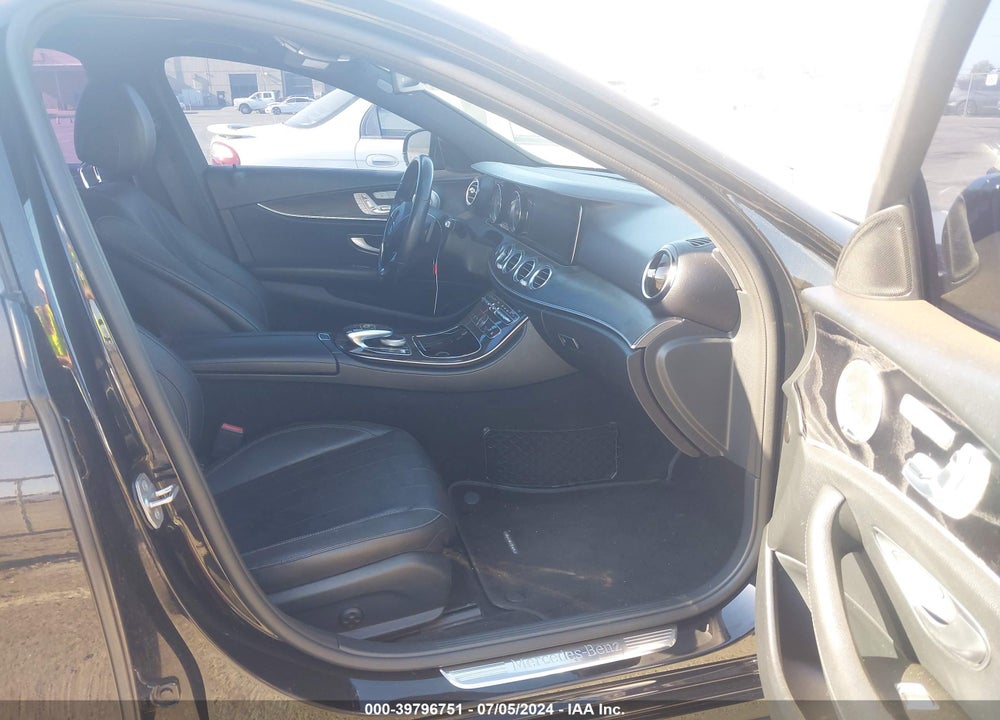 2017 MERCEDES-BENZ E 300 VIN: WDDZF4JB4HA080430