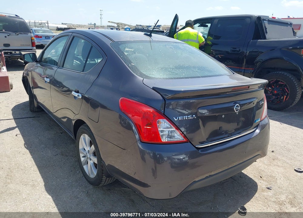 2015 NISSAN VERSA 1.6 SL VIN: 3N1CN7AP2FL934226