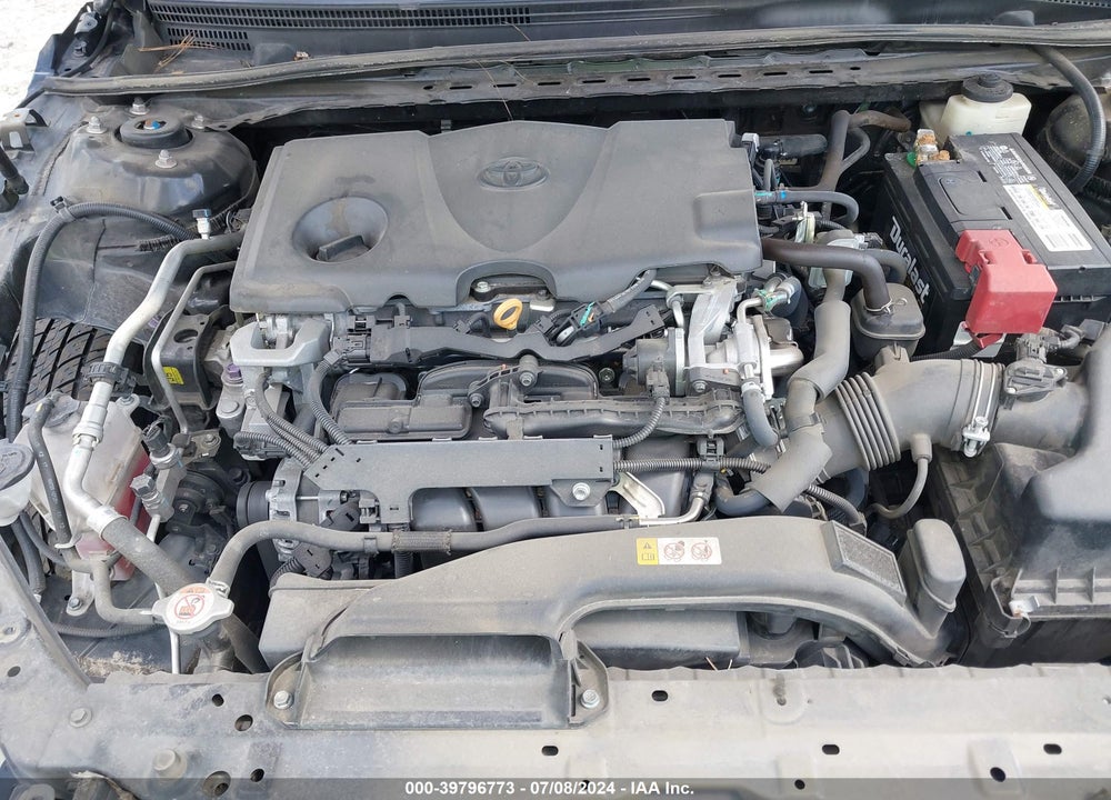 2018 TOYOTA CAMRY SE VIN: 4T1B11HK5JU107021