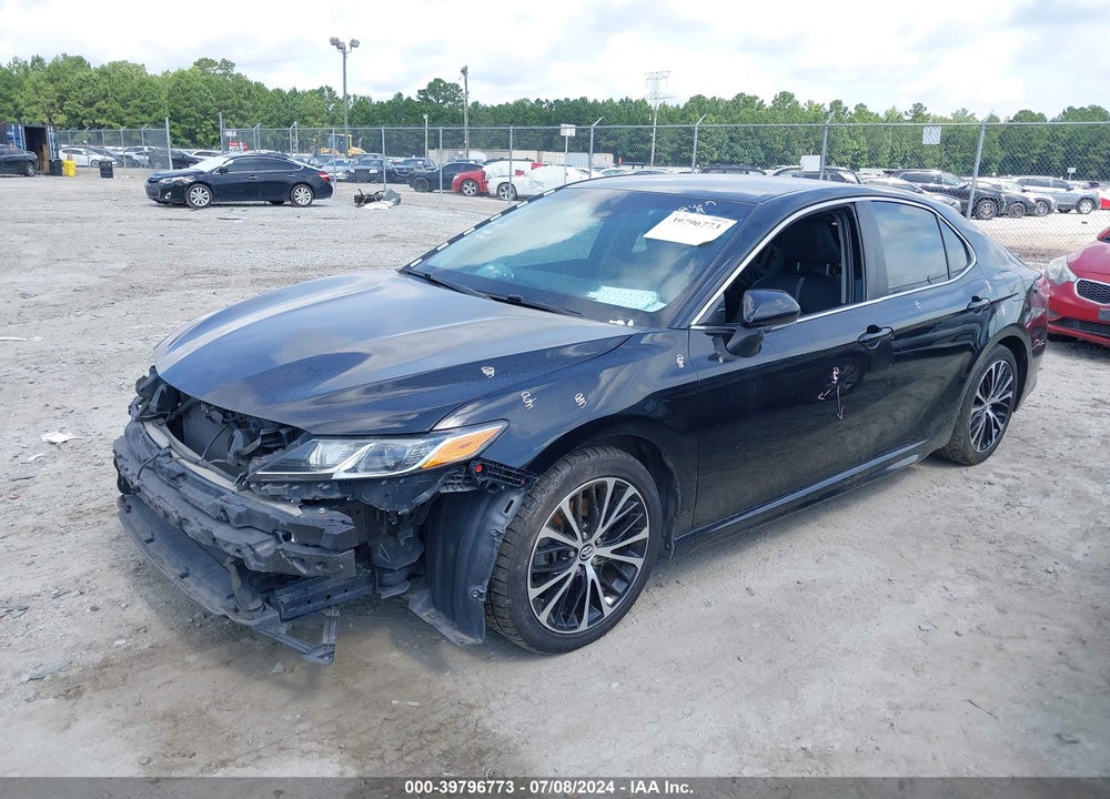 2018 TOYOTA CAMRY SE VIN: 4T1B11HK5JU107021
