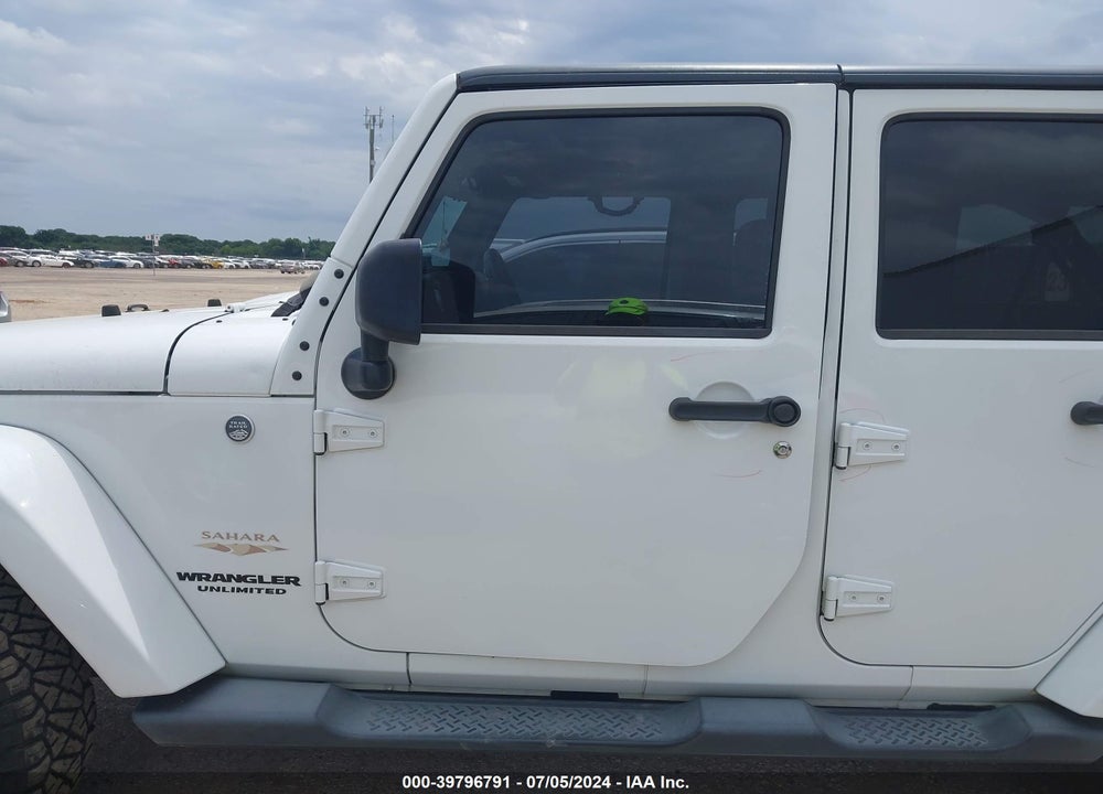 2013 JEEP WRANGLER UNLIMITED SAHARA VIN: 1C4BJWEG8DL584490