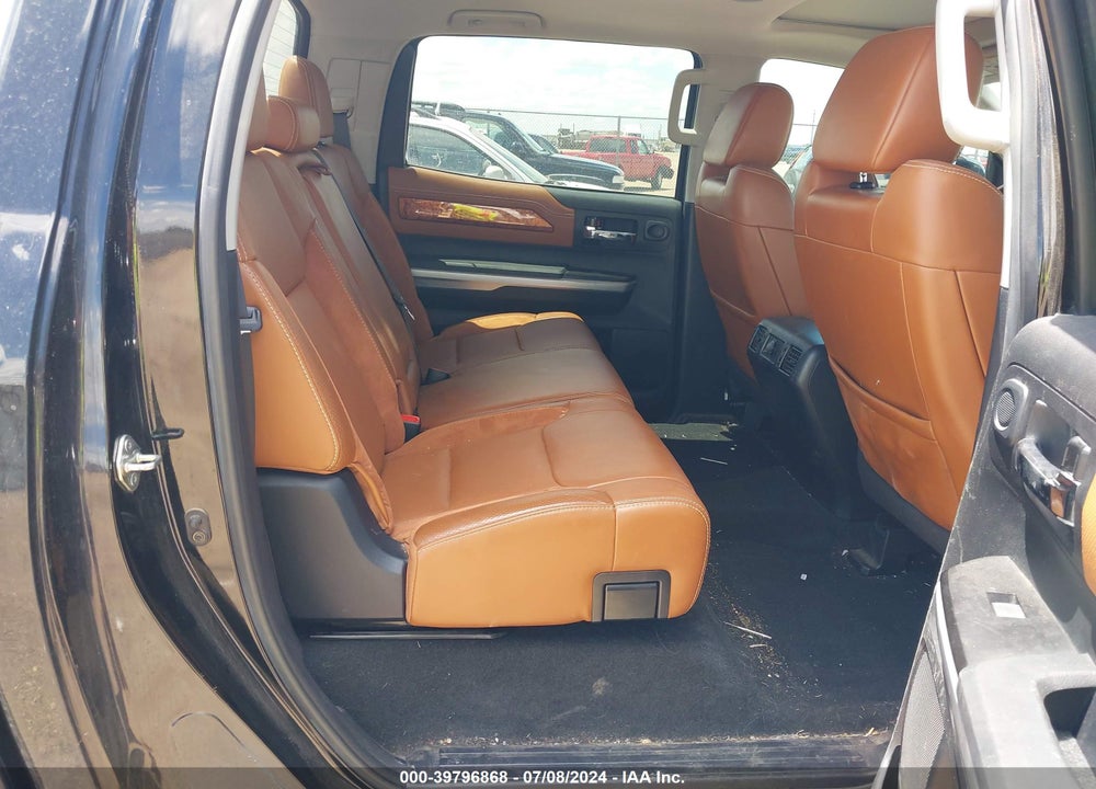 2017 TOYOTA TUNDRA 1794 5.7L V8 VIN: 5TFAW5F11HX624585