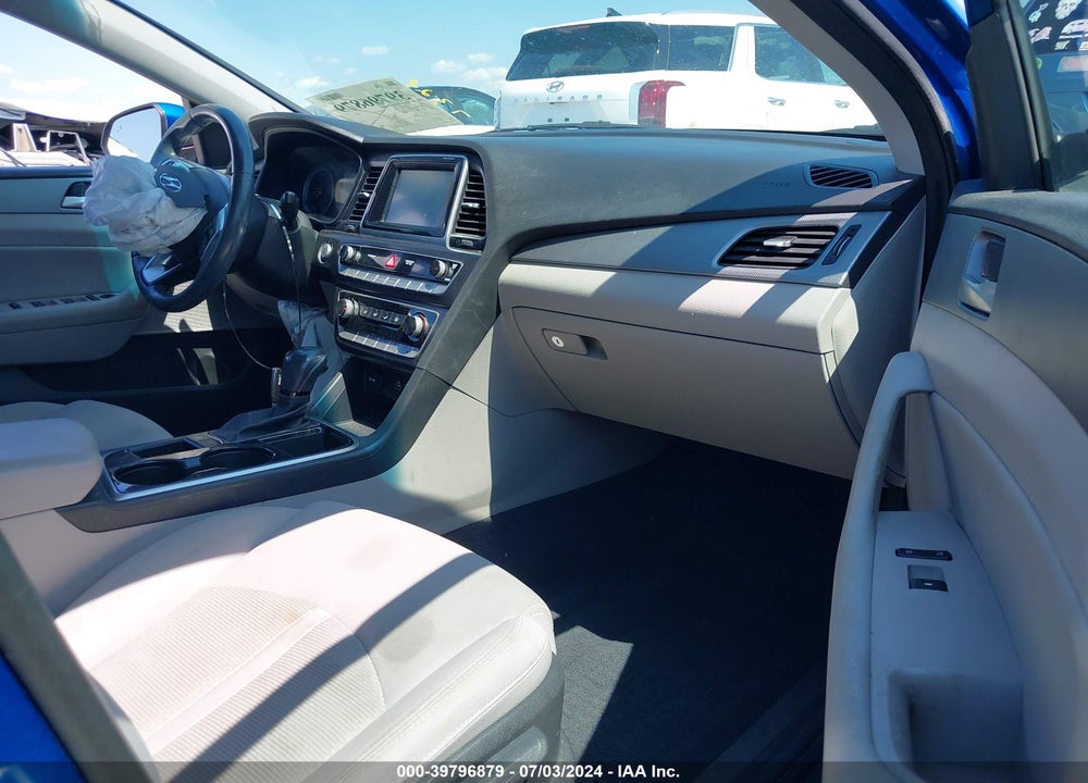 2018 HYUNDAI SONATA SEL VIN: 5NPE34AF2JH660424