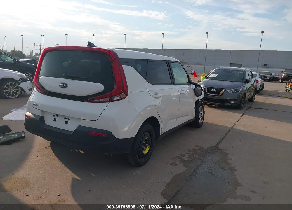 2021 KIA SOUL LX VIN: KNDJ23AU6M7786093