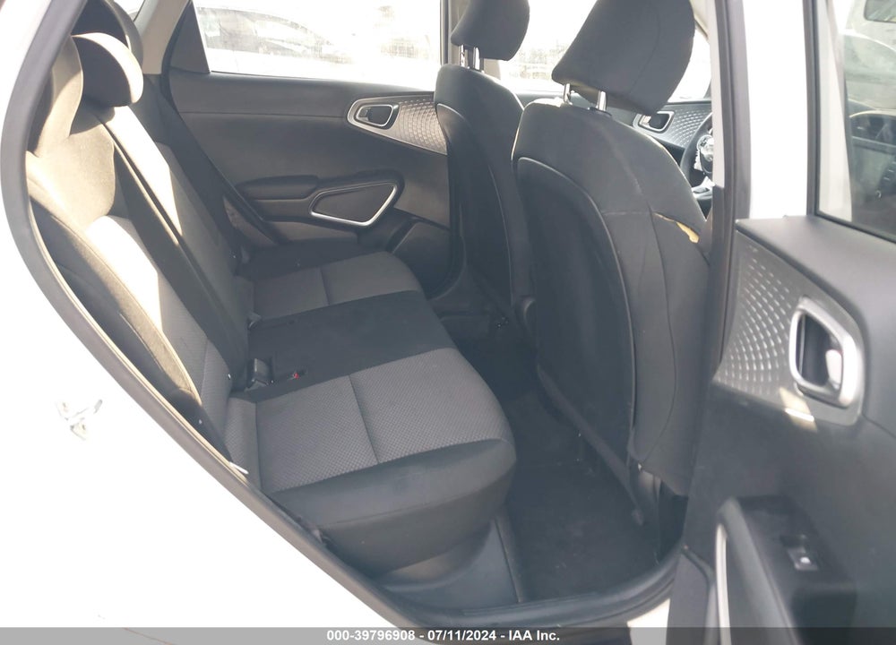 2021 KIA SOUL LX VIN: KNDJ23AU6M7786093