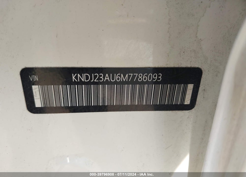 2021 KIA SOUL LX VIN: KNDJ23AU6M7786093