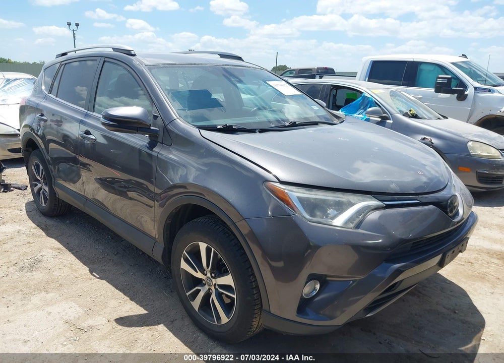 2018 TOYOTA RAV4 XLE VIN: 2T3RFREV7JW793857
