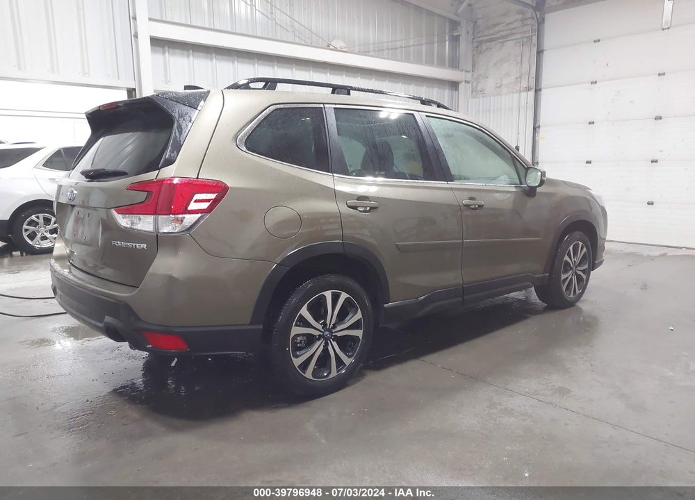 2024 SUBARU FORESTER LIMITED VIN: JF2SKALC2RH430563