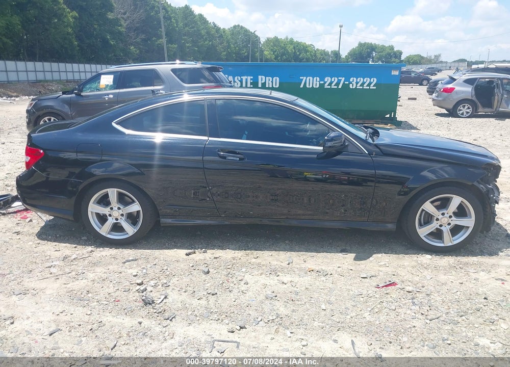 2015 MERCEDES-BENZ C 250 VIN: WDDGJ4HB6FG378449