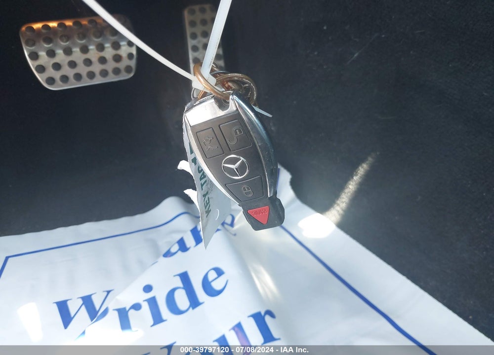 2015 MERCEDES-BENZ C 250 VIN: WDDGJ4HB6FG378449
