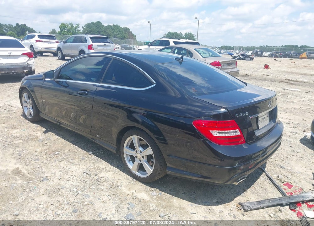 2015 MERCEDES-BENZ C 250 VIN: WDDGJ4HB6FG378449