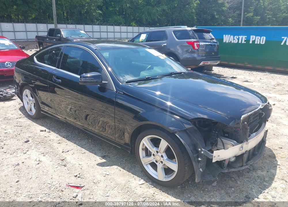2015 MERCEDES-BENZ C 250 VIN: WDDGJ4HB6FG378449