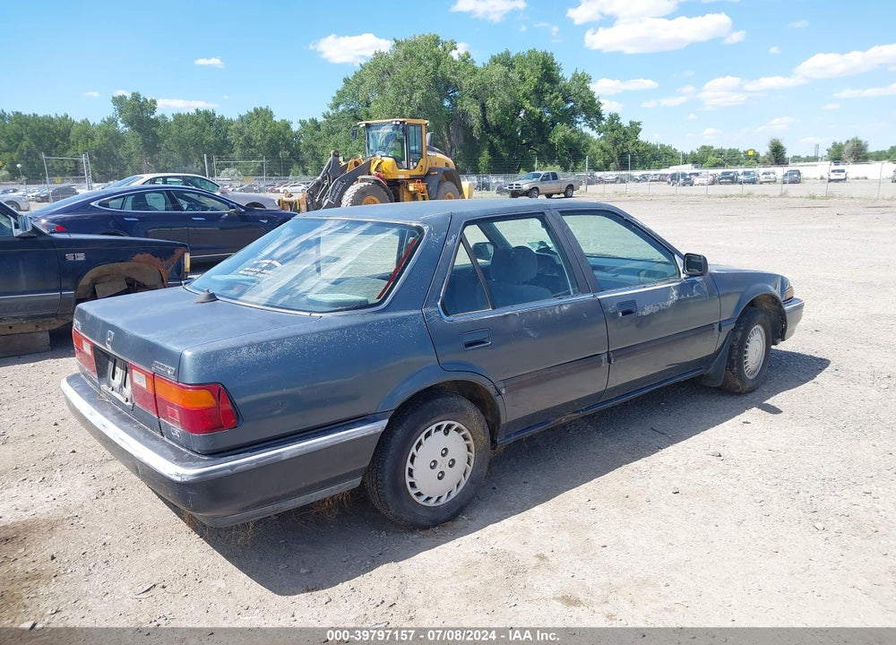1988 HONDA ACCORD LX VIN: 1HGCA5636JA080183