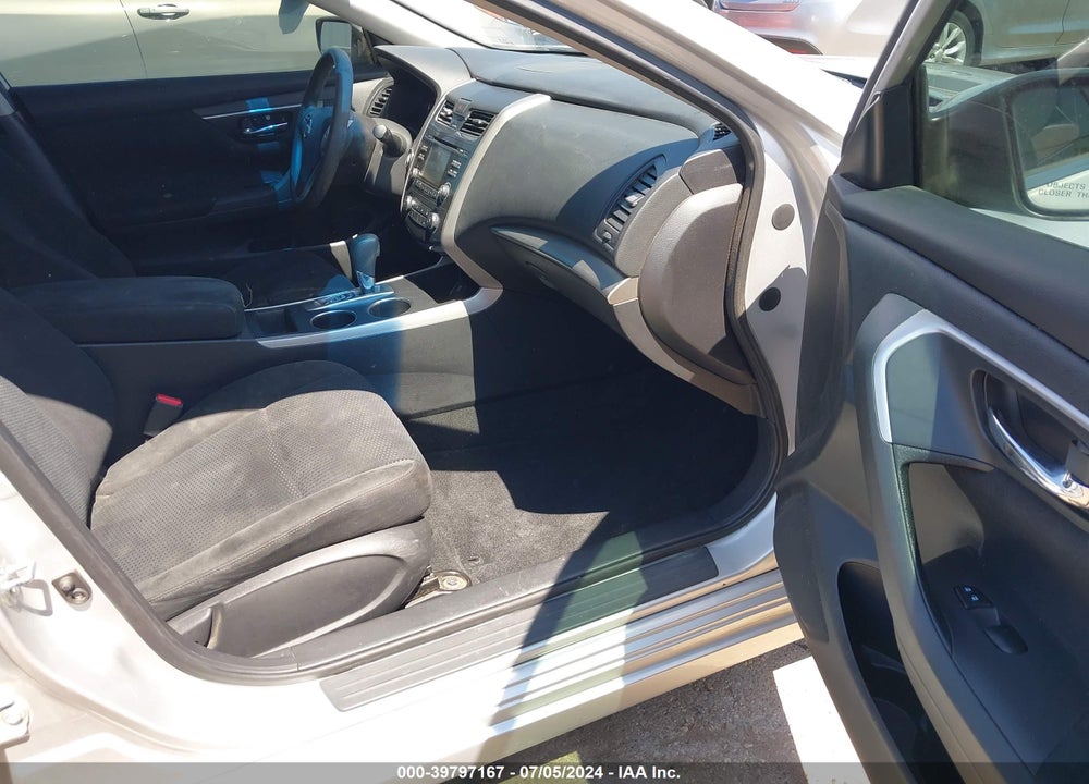 2015 NISSAN ALTIMA 2.5/2.5 S/2.5 SL/2.5 SV VIN: 1N4AL3AP1FC119584