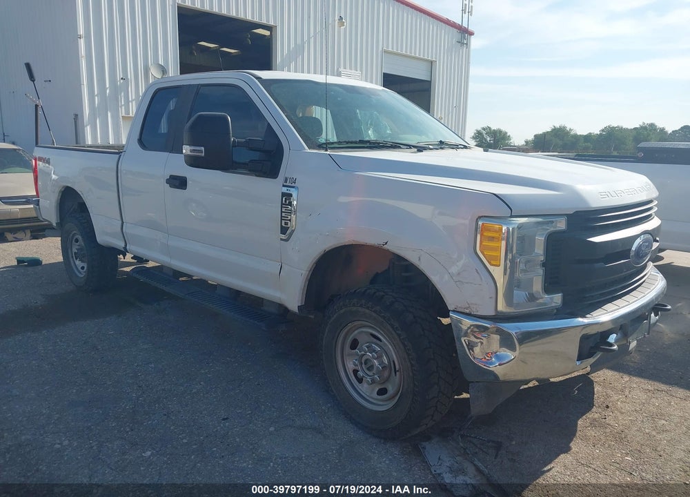 2019 FORD F-250 XL VIN: 1FT7X2B63KEE90057