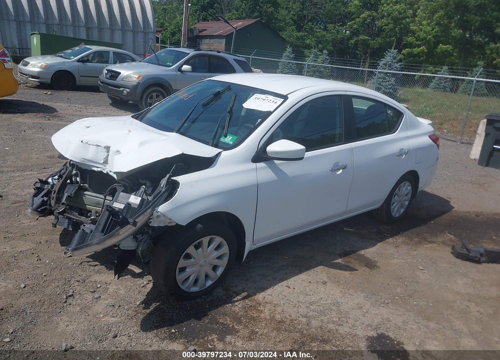 2016 NISSAN VERSA 1.6 SV VIN: 3N1CN7AP7GL835760