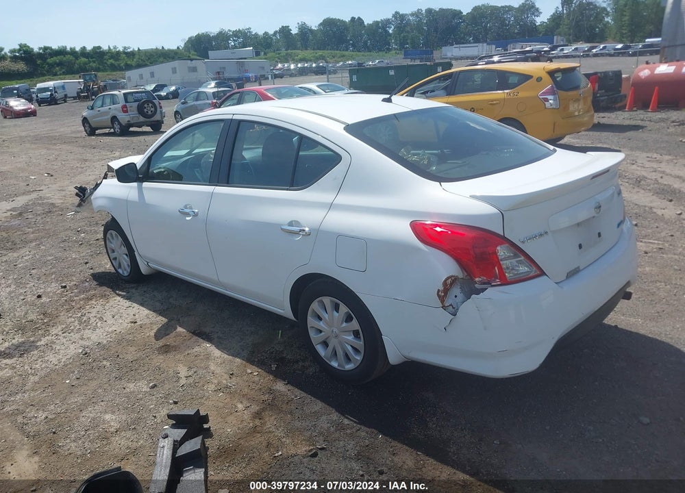 2016 NISSAN VERSA 1.6 SV VIN: 3N1CN7AP7GL835760