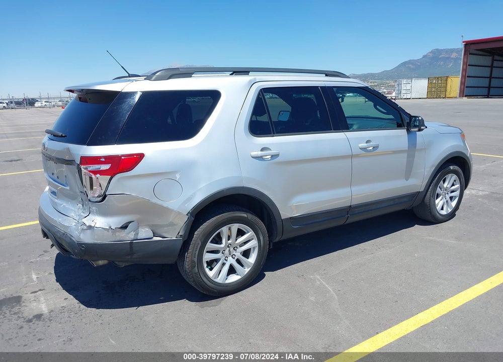 2015 FORD EXPLORER XLT VIN: 1FM5K8D83FGB28792