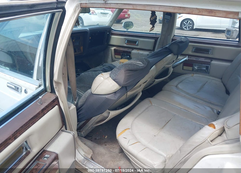 1984 OLDSMOBILE 98 REGENCY BROUGHAM VIN: 1G3AH69Y2EM774193
