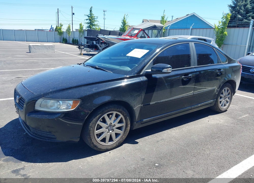 2009 VOLVO S40 2.4I VIN: YV1MS382992462202