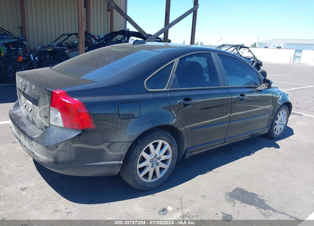 2009 VOLVO S40 2.4I VIN: YV1MS382992462202