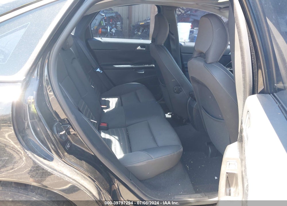 2009 VOLVO S40 2.4I VIN: YV1MS382992462202