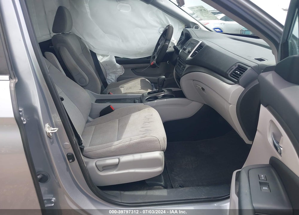 2020 HONDA PILOT 2WD LX VIN: 5FNYF5H1XLB026588