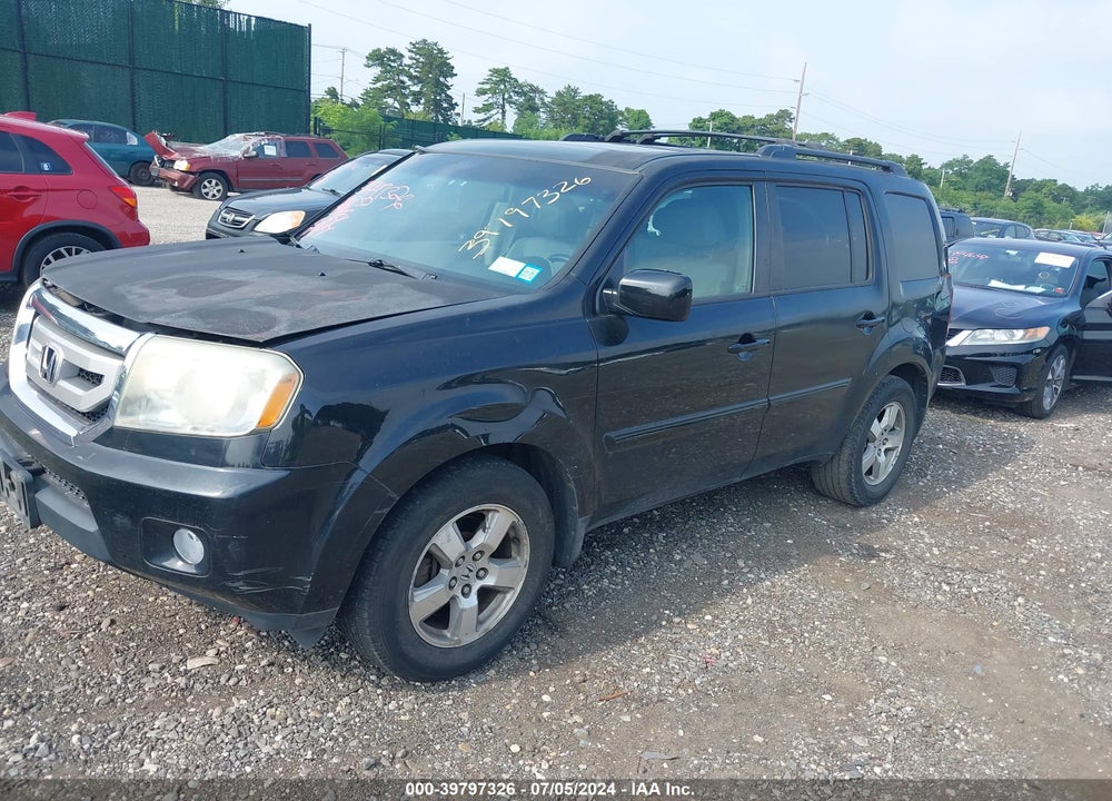 2009 HONDA PILOT EX-L VIN: 5FNYF485X9B036737