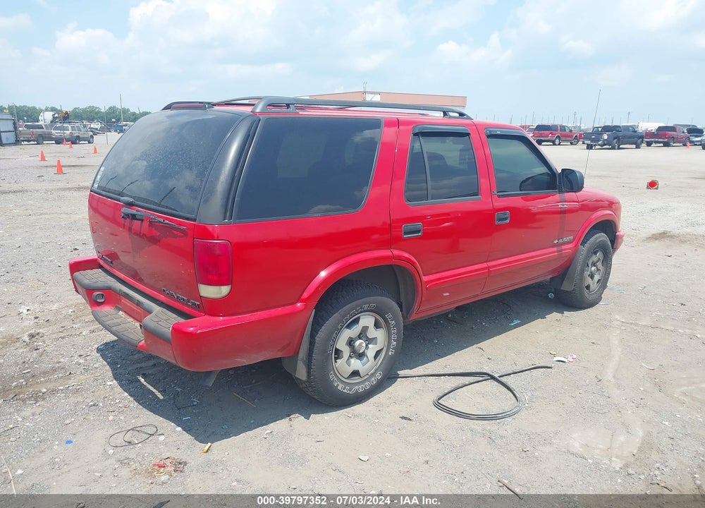 2002 CHEVROLET BLAZER LS VIN: 1GNDT13W72K113988