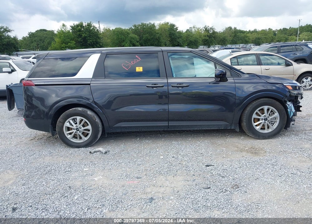 2023 KIA CARNIVAL MPV LX SEAT PACKAGE VIN: KNDNB4H34P6279806