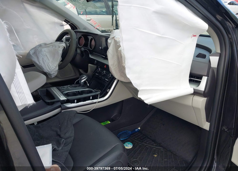 2023 KIA CARNIVAL MPV LX SEAT PACKAGE VIN: KNDNB4H34P6279806