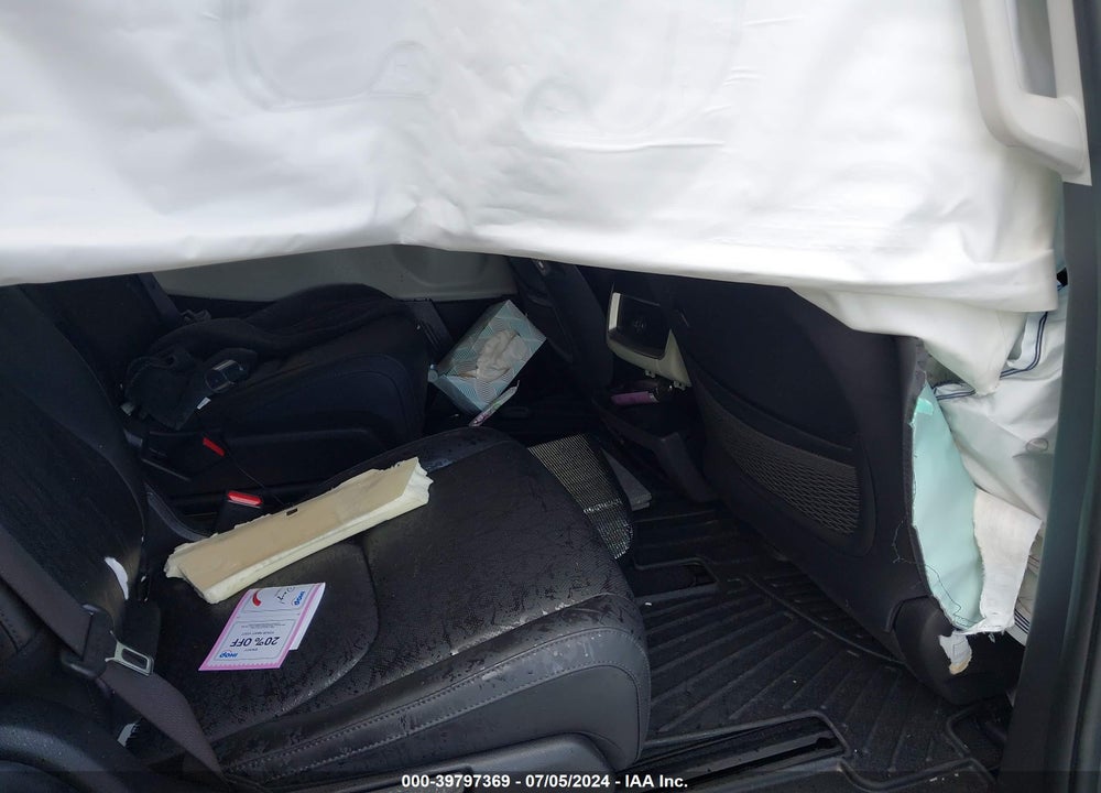 2023 KIA CARNIVAL MPV LX SEAT PACKAGE VIN: KNDNB4H34P6279806