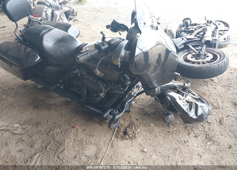 2021 HARLEY-DAVIDSON FLHXS VIN: 1HD1KRP14MB639377