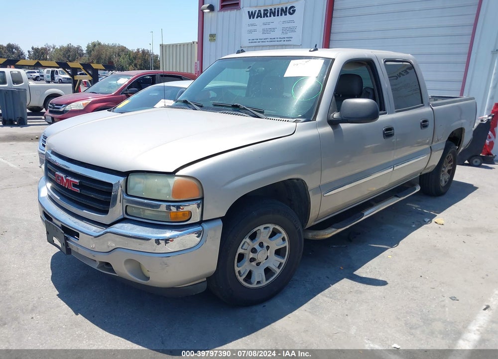 2005 GMC SIERRA 1500 SLT VIN: 2GTEK13T351155701