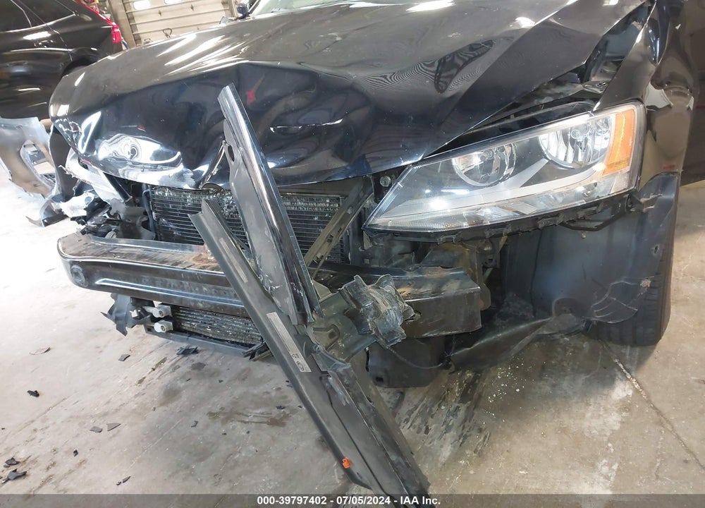 2012 VOLKSWAGEN JETTA 2.5L SE VIN: 3VWDX7AJ2CM398422