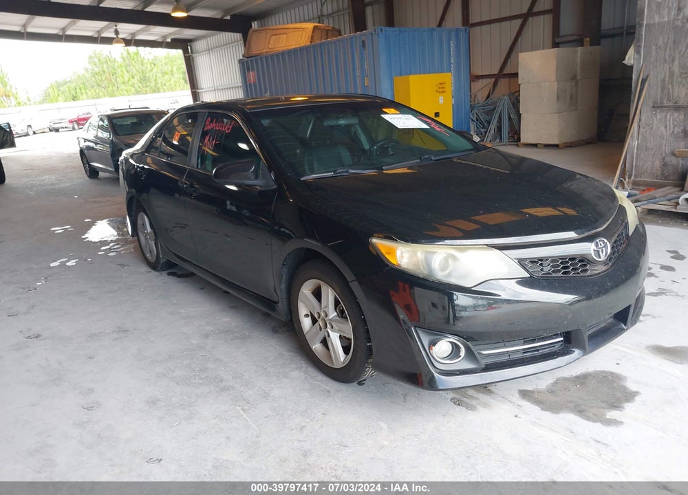 2014 TOYOTA CAMRY SE VIN: 4T1BF1FK9EU836651