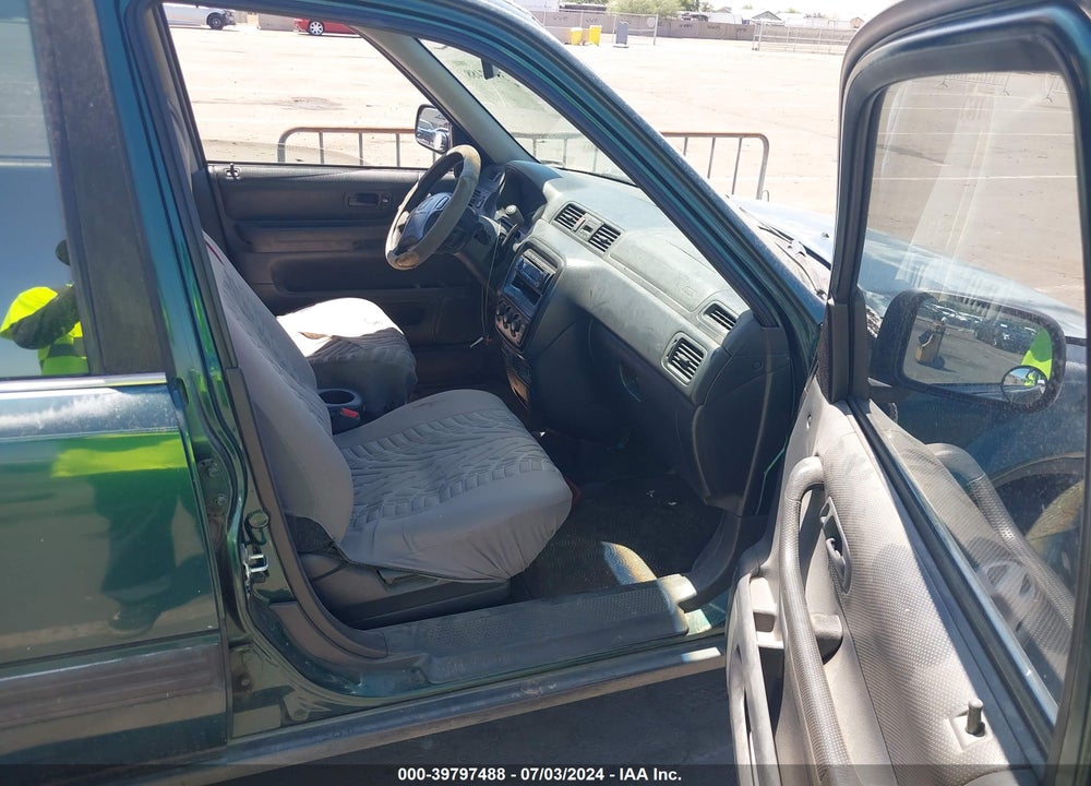 2001 HONDA CR-V LX VIN: JHLRD28491S004183
