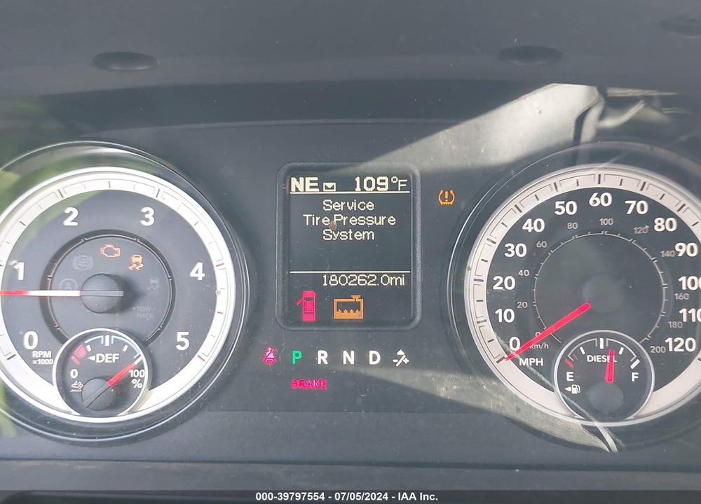 2014 RAM 2500 TRADESMAN VIN: 3C6UR5CL3EG320434