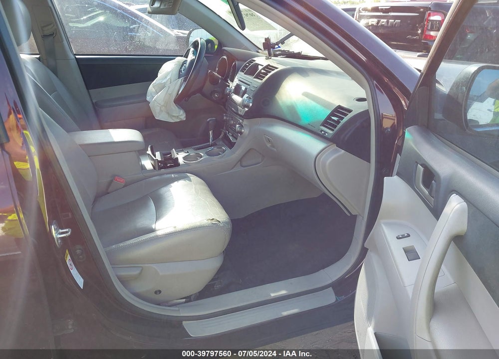 2012 TOYOTA HIGHLANDER VIN: 5TDZA3EH5CS017575