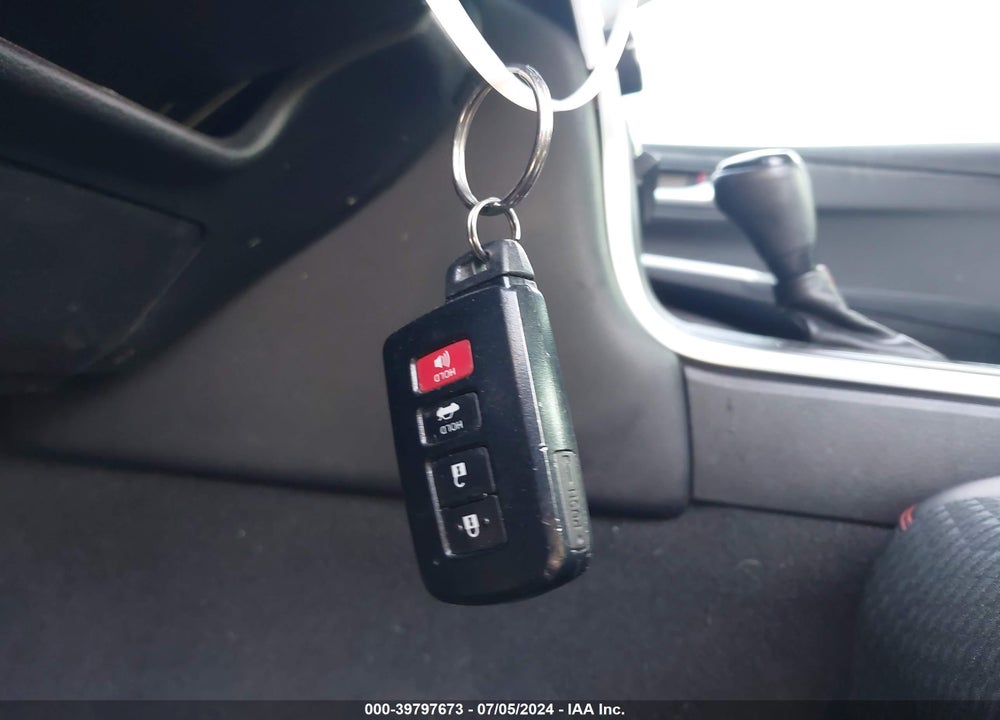 2015 TOYOTA CAMRY SE VIN: 4T1BF1FK5FU934030