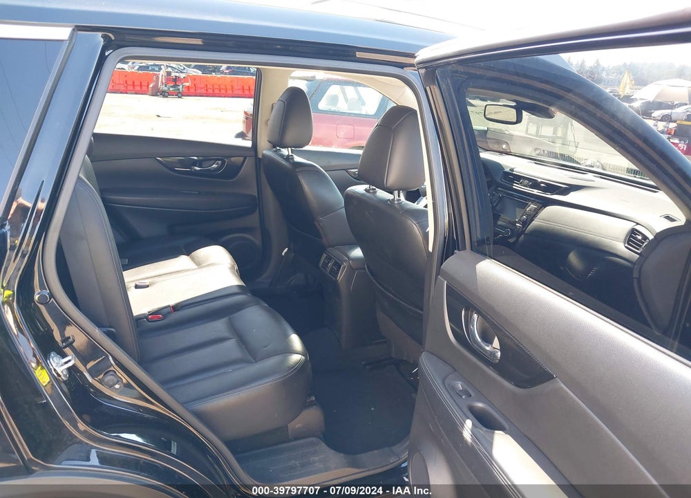 2018 NISSAN ROGUE SL VIN: JN8AT2MV9JW354583