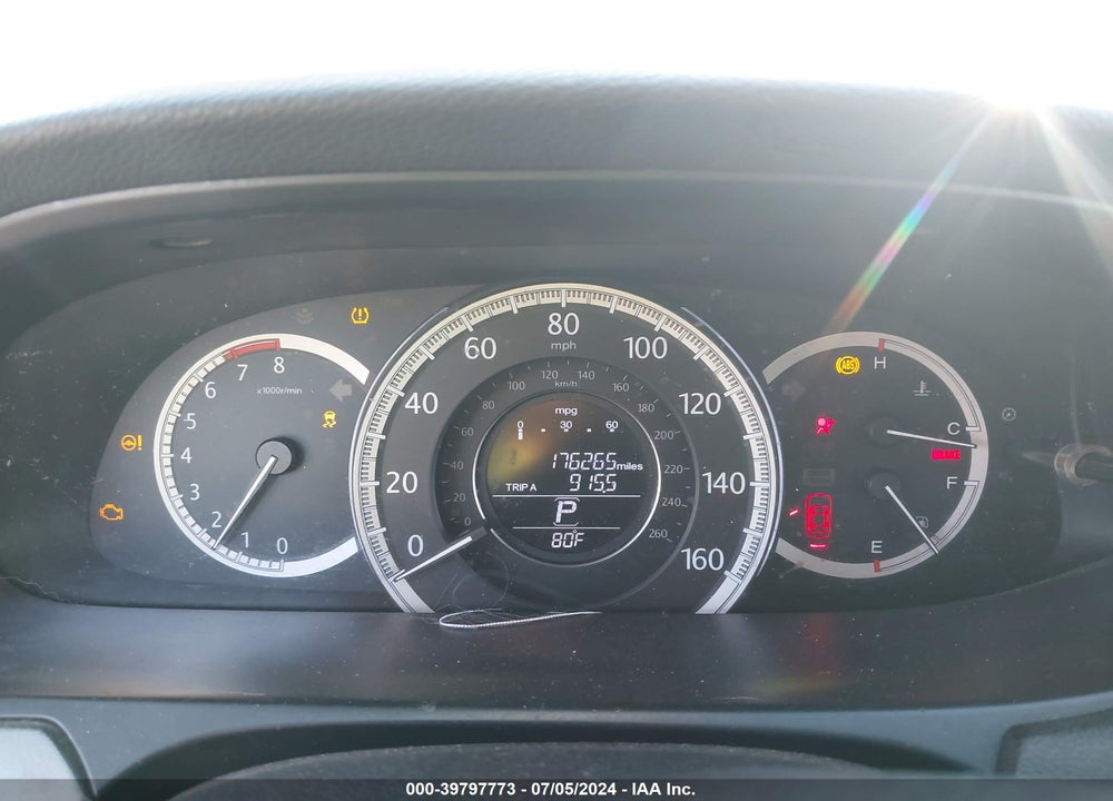 2015 HONDA ACCORD LX VIN: 1HGCR2F32FA050015