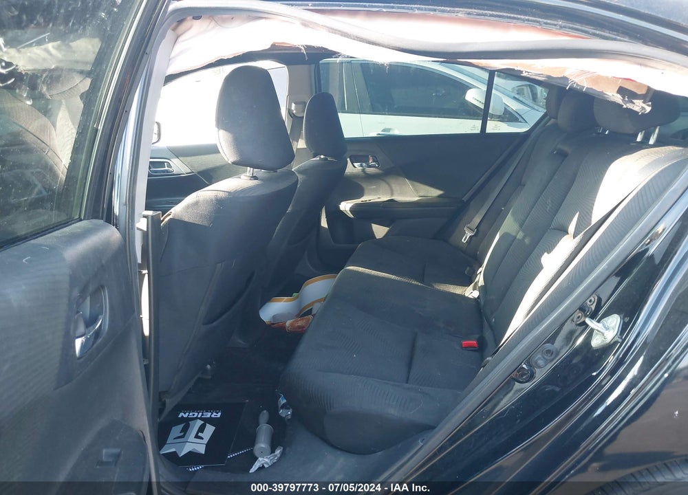 2015 HONDA ACCORD LX VIN: 1HGCR2F32FA050015