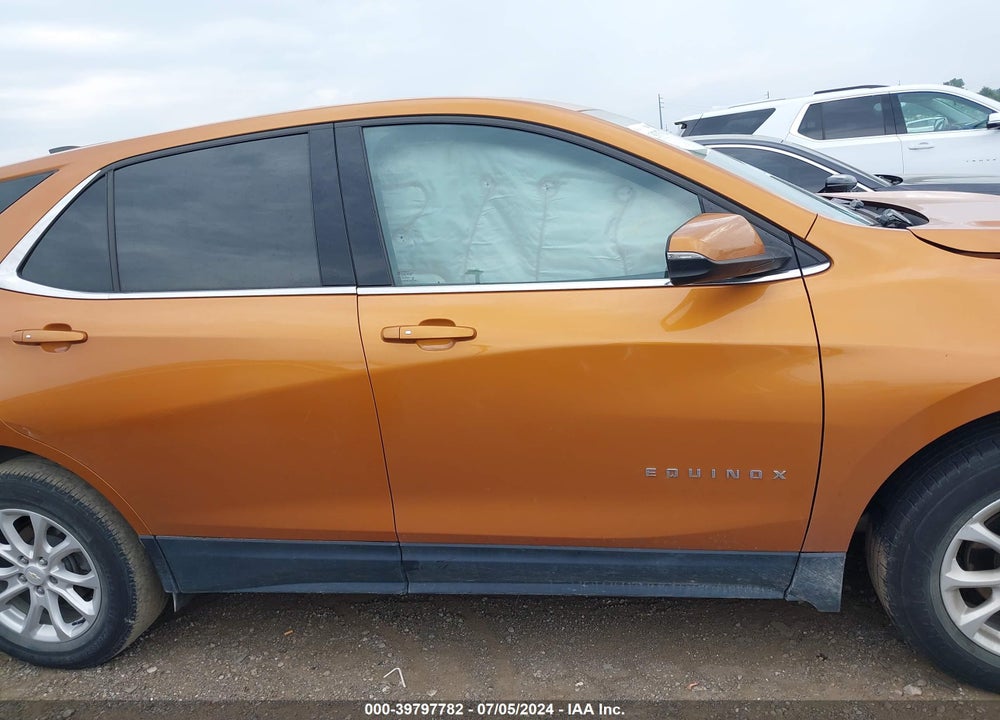 2018 CHEVROLET EQUINOX LT VIN: 2GNAXJEV3J6172212