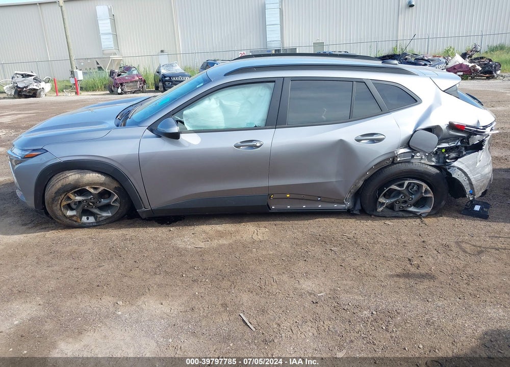 2024 CHEVROLET TRAX FWD LT VIN: KL77LHE27RC095941