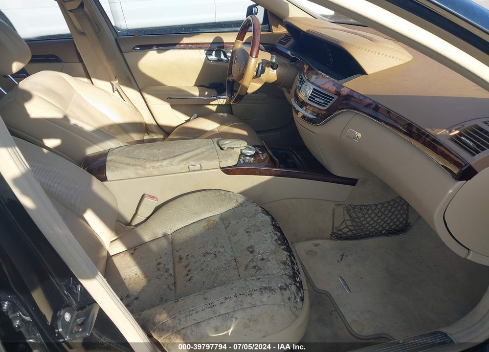 2013 MERCEDES-BENZ S 550 VIN: WDDNG7DB5DA500229