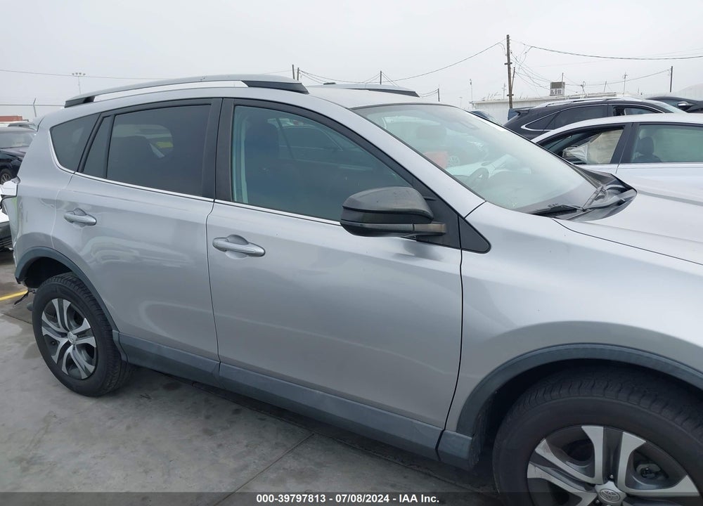 2017 TOYOTA RAV4 LE VIN: 2T3ZFREV2HW326257